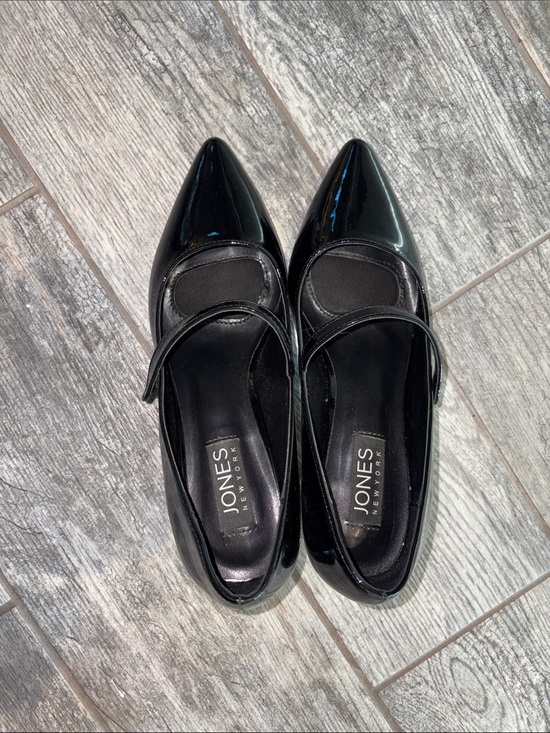 Shoes - Jones New York Black Patent Pointed-Toe Mary Jane 3.5 inch size 7.5